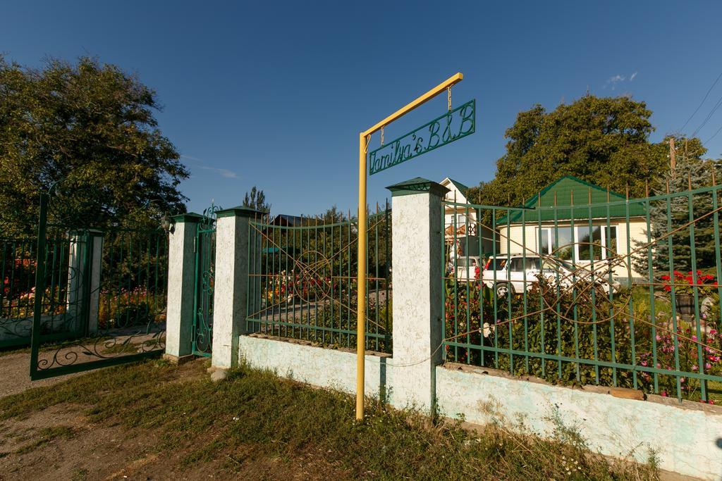Jamilya'S B&B Guest House Karakol Exterior photo